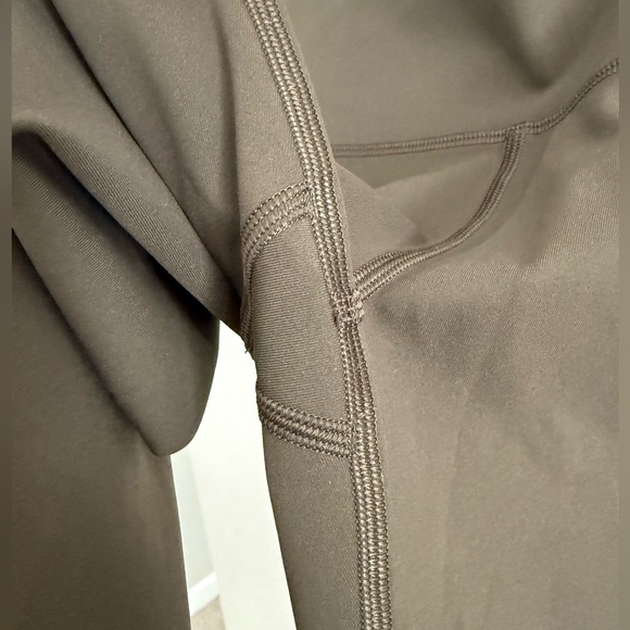 Lululemon Wunder Under High-Rise Cropped Leggings - Picture 2 of 5